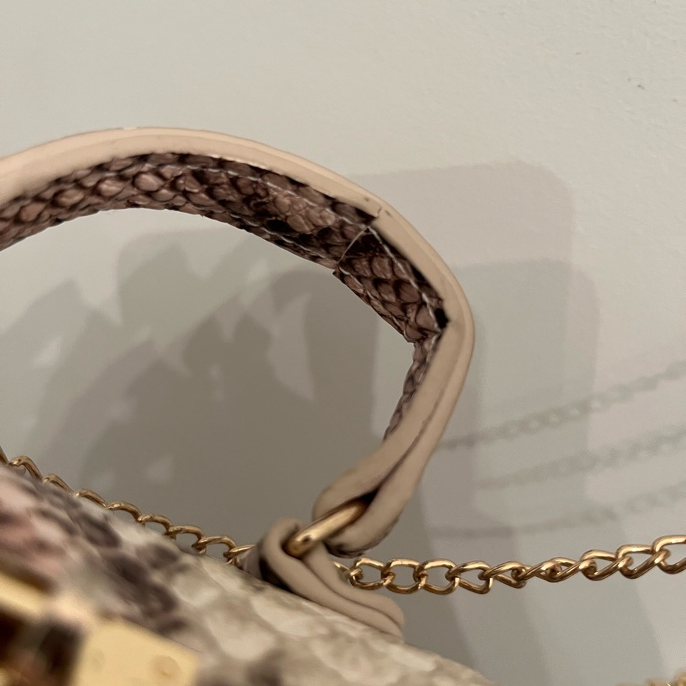Mini Handbag Chain link Snakeskin Patterned - Picture 9 of 9